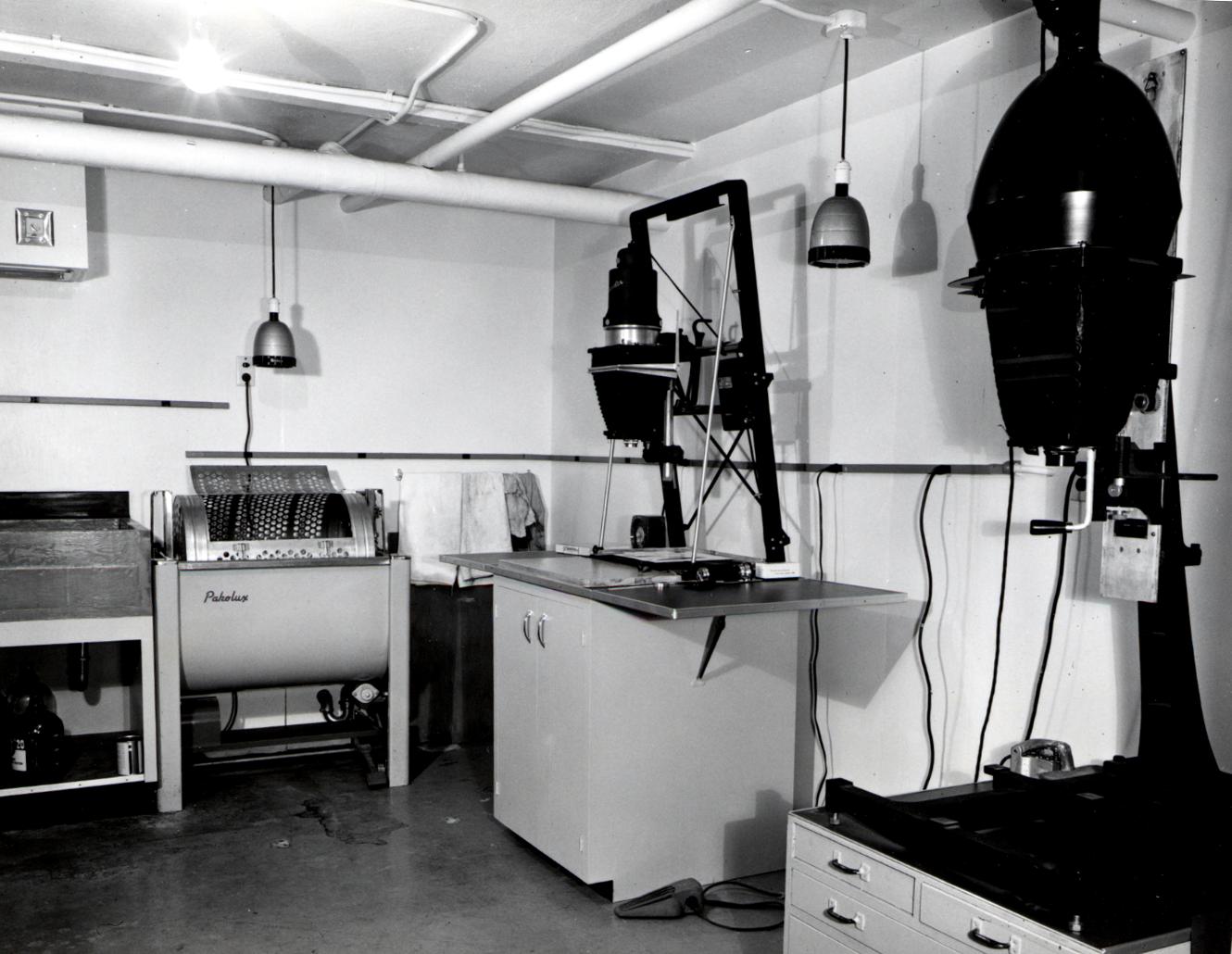 Historic darkroom processing (CC BY-SA)